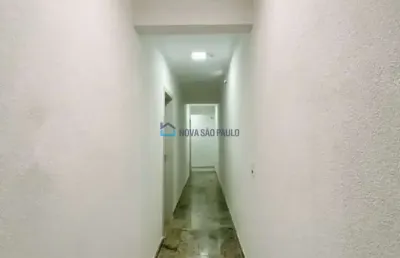 Kitnet com 1 dormitório e 1 banheiro, na vila monumento