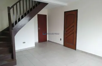 Casa com 4 quartos para alugar na Rua José Alves Passos, --, Vila Mariana, São Paulo