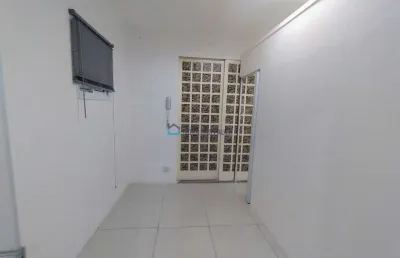 Sala comercial,com 25 mts no jabaquara, prox. ao metro