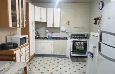 Casa para locação em mirandópolis com 3 quartos e 2 vagas de garagem.