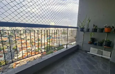 Ótima localização , com 2 quartos (1 suite) , com garagem , próximo ao metro saúde