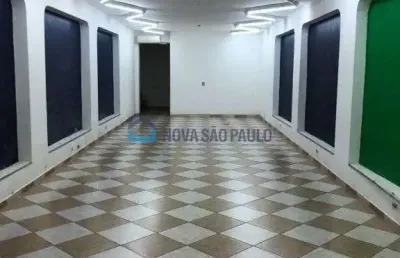 Excelente casa disponível para locação na aclimação.