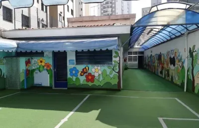 Imóvel comercial na região da saúde com 550m² terreno