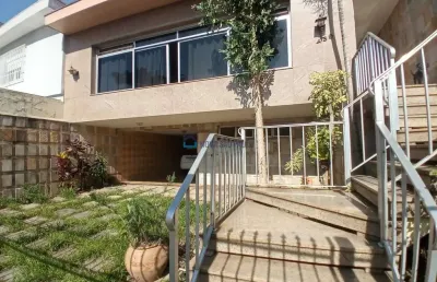 Casa com 3 quartos para alugar na Rua Domiciano Leite Ribeiro, --, Vila Guarani, São Paulo