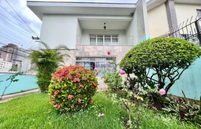 Sobrado amplo próximo ao metrô saúde com quintal, churrasqueira, pomar, jardim e muito mais!