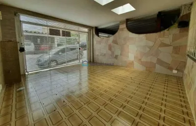 Sobrado com 3 dormitórios, sendo 1 suíte, 3 banheiros, 2 vagas de garagem, no sacomã/ipiranga