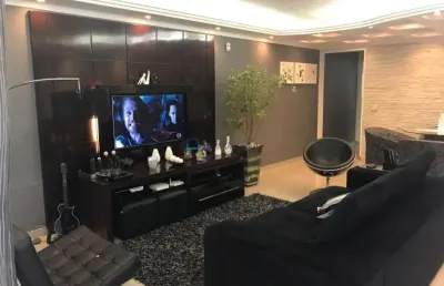Sobrado  3 dormitorios, suite master, closet, 2 vagas, decorado