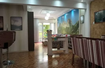 Apartamento reformado 107m², 2 dormitórios, com terraço