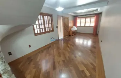 Sobrado com 3 dormitórios sendo um suíte no ipiranga