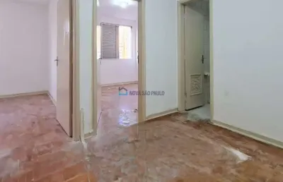 Apaprtamento à venda, 02 dormitórios na liberdade à 600 mts do metrô liberdade