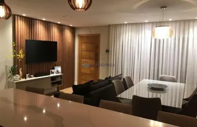 Casa à venda no planalto paulista com 3 quartos e 1 vaga de garagem.