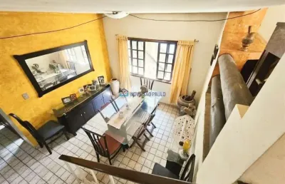 Excelente casa em condomínio fechado na região de cotia