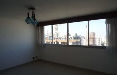 Apartamento todo planejado, andar alto!  5 min ( 400 m)  a pé ao alto do ipiranga.