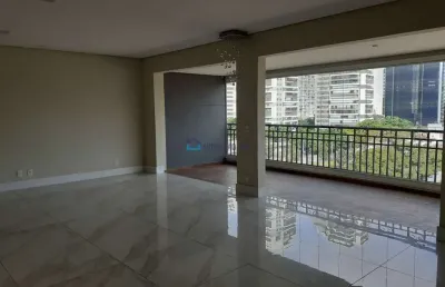 Brooklin, apartamento magnífico com 172m2, 3 vagas!