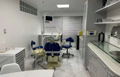 Sala comercial com 4 salas à venda na Rua Artur de Azevedo, --, Pinheiros, São Paulo