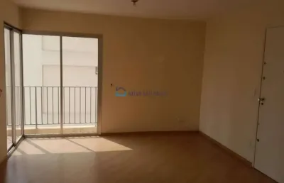 Mirandópolis, andar alto, vago, sacada, próximo ao metrô, bancos, escolas, supermercados.  ,