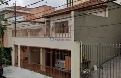 Casa térrea de 198m², 3 dormitórios, 2 vagas na vila guarani