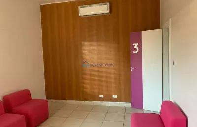 Imovel comercial de 160m²,  próximo ao metrô praça da árvore!