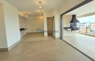 Apartamento de 133m² com varanda gourmet em mirandópolis.