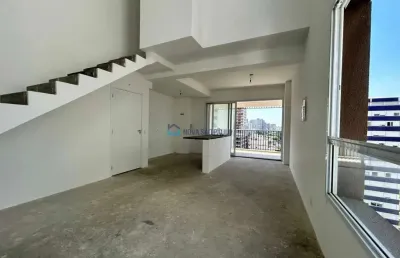 Duplex à venda, com 84m², 2 suites, lavabo,  ao lado do metro vila madalena