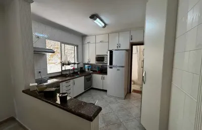 Casa com 3 quartos à venda na Rua Drava, --, Vila Moinho Velho, São Paulo