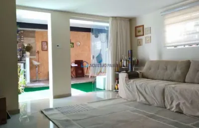 Sobrado a venda na saúde . 3 dormitórios (1 suíte) . 4 banheiros . 2 vagas . 164m2