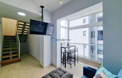 Apartamento duplex à venda, com 2 quartos, 1 suíte, closet, sacada, 1 vaga, na vila mariana