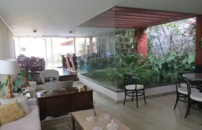 Sobrado com piscina à venda no planalto paulista com 5 suítes 4 vagas de garagem