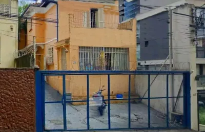 Sobrado 7,4m x 28,8m = 213m² nas imediações do metro santa cruz