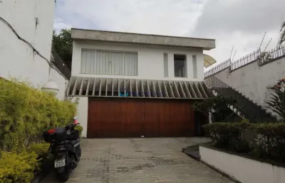 Casa assobradada 4 quartos sendo 2 suítes e 7 vagas - cidade vargas