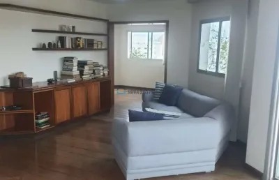 Apartamento em moema pássaros com 210m², 04 dormitórios sendo 02 suites e 03 vagas de garagem.