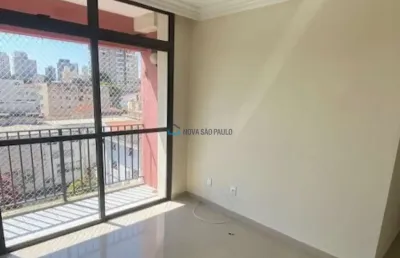 Apartamento saúde, com 02 dorm, sacada, 01 vaga! metro.