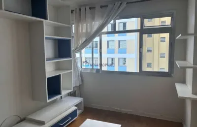 Apartamento à venda ao lado da estação de metrô saúde com 3 quartos .