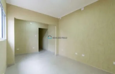 Casa com 6 dormitórios à 850 metros do metrô praça da árvore