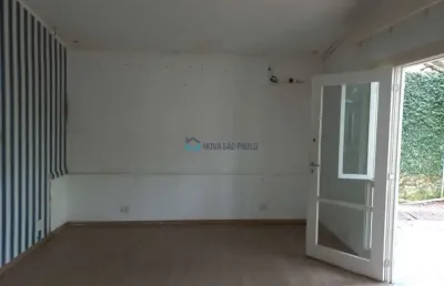 Casa térrea com 180m² construídos em terreno de 408m² ? 2 dorms (1 suíte), sala em l, 3 vagas