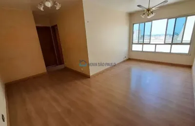 Apartamento à venda próximo ao metrô praça da árvore com 2 dormitórios e 2 vagas de garagem.