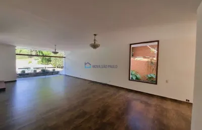 Sobrado 745m² - 6 dormitórios, 2 suítes, 6 vagas -  interlagos