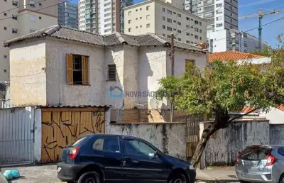 Terreno com construções não consideradas (venda da área) no alto do ipiranga!