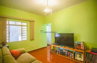 Casa térrea a venda na saúde . 3 dormitórios . 3 banheiros . 1 vaga