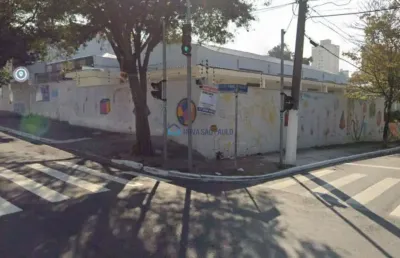 Imóvel comercial de esquina, com renda, no jardim da glória