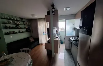 Apartamento à venda, 52m² com dois quartos, 2 vagas de garagem, próximo ao shopping plaza sul.