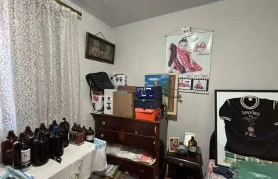 Sobrado a venda vila guarani, 2 quartos e 1 vaga para moto