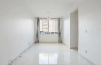 Apartamento com 02 dormitórios na região do jabaquara
