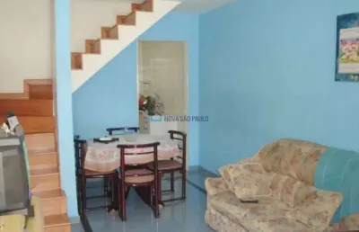 Sobrado com 3 dormitórios, todo reformado na vila santa catarina.