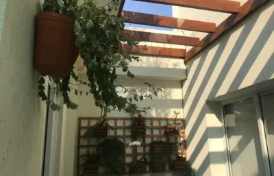 Casa assobradada comercial ou residencial 157m2  na rua do grito