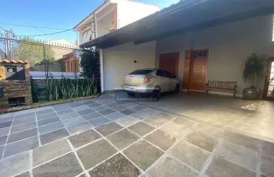 Casa 4 dormitórios à venda no bairro partenon com 230 m² de área privativa - 5 vagas de garagem