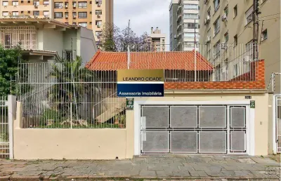 Casa 3 dormitórios à venda no bairro passo da areia com 200 m² de área privativa - 2 vagas de garagem