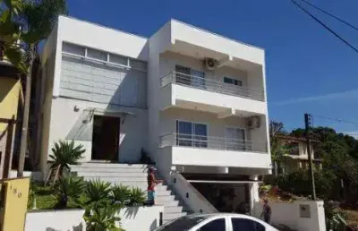 Casa de condomínio 3 dormitórios à venda no bairro cantegril com 400 m² de área privativa - 4 vagas de garagem