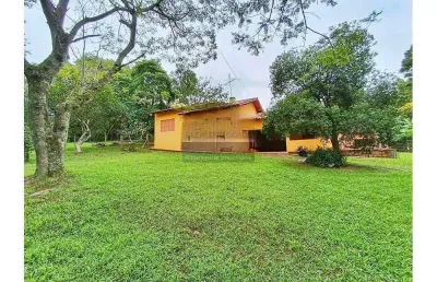 Casa 3 dormitórios à venda no bairro tarumã com 160 m² de área privativa - 2 vagas de garagem