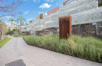 Apartamento 3 dormitórios à venda no bairro três figueiras com 167 m² de área privativa - 3 vagas de garagem